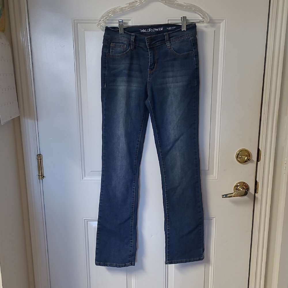 Wallflower Women's Classic Blue Boot Cut Jeans